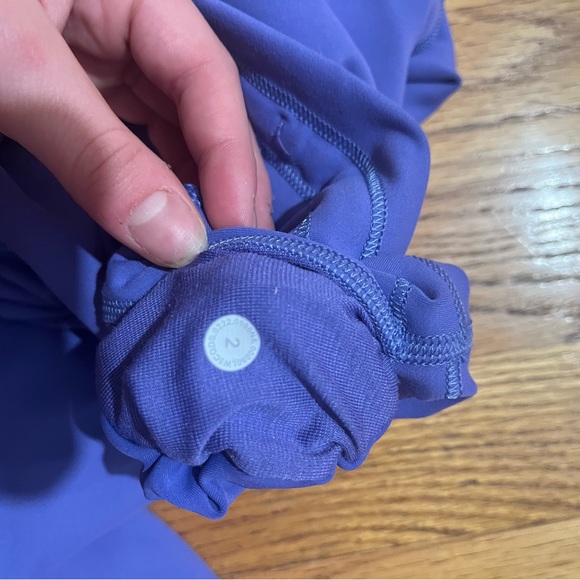 Lululemon Wonder Train Leggings - Picture 3 of 4